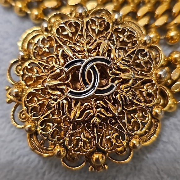 RARE!! AUTHENTIC Vintage Chanel Chain Belt - Picture 1 of 13